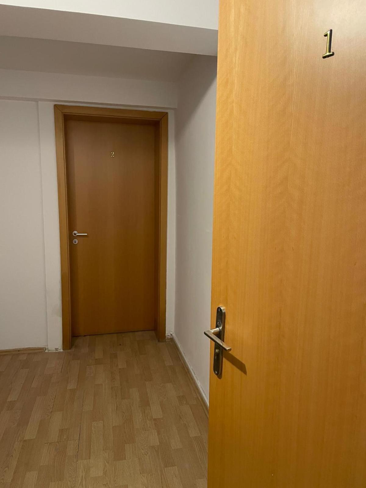 Mossapartments Boekarest Buitenkant foto