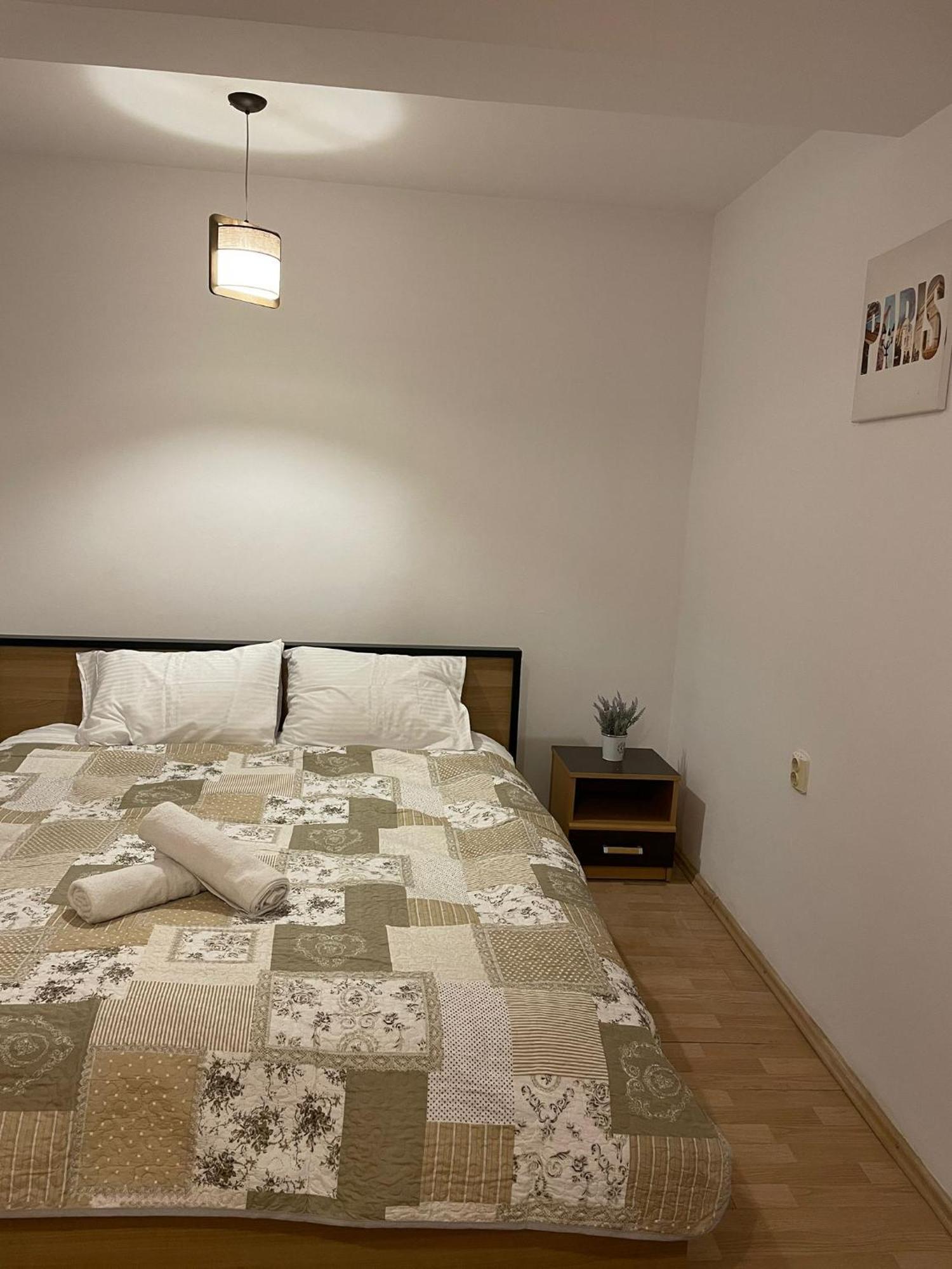 Mossapartments Boekarest Buitenkant foto